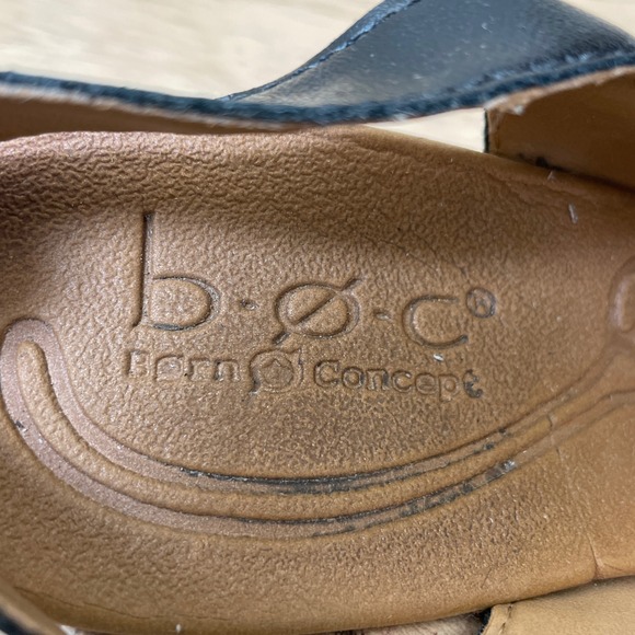 b.o.c Born Concepts Black Leather Cork Wedge Sandals Women's Size 8M - Picture 7 of 10